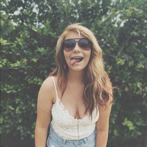 Meet your Posher, Haley